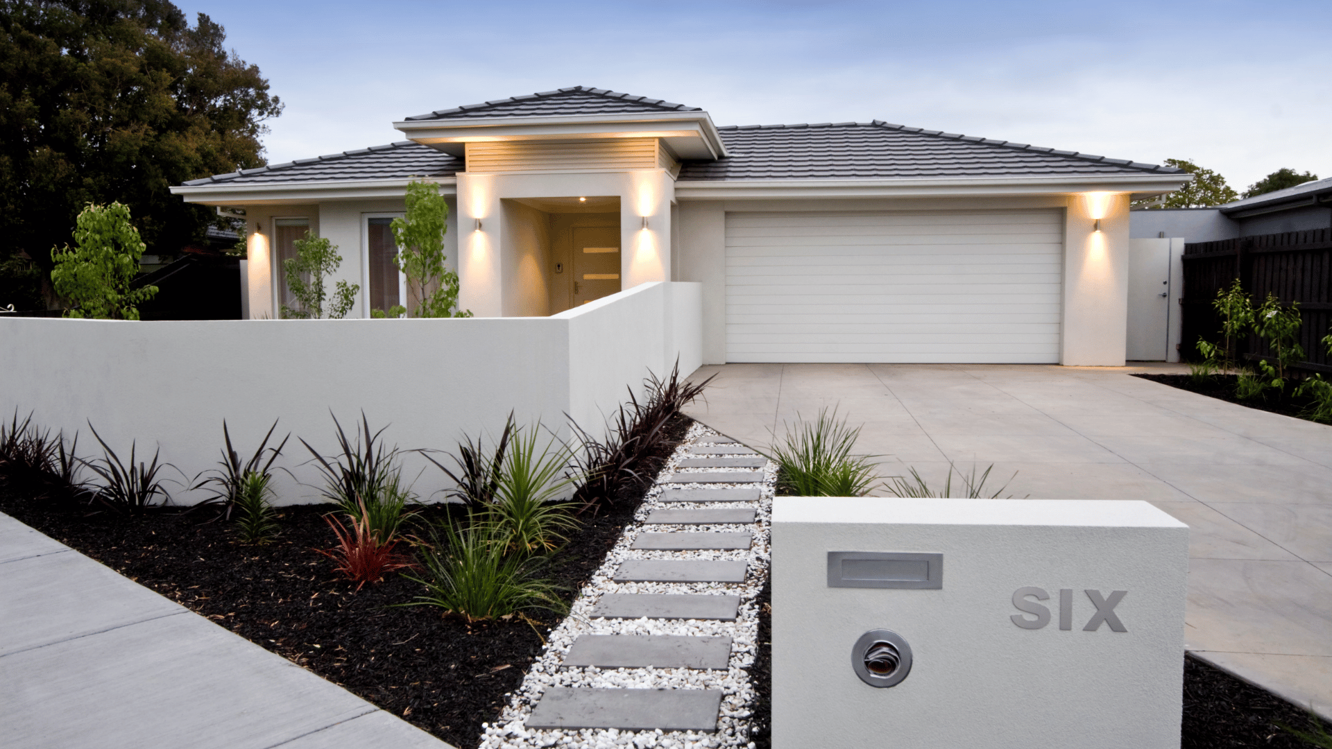 Perth brick paved entertaining area